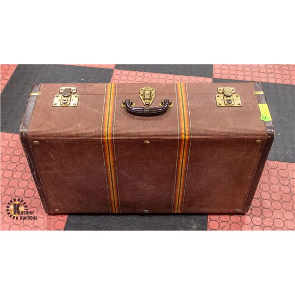VINTAGE BROWN TRUNK