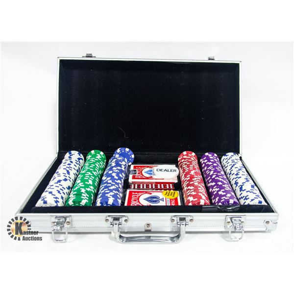 300 PCS POKER CLAY CHIPS 11.5 GR, 2 NEW