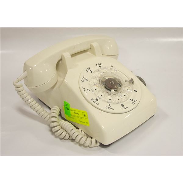 WHITE ROTARY VINTAGE TELEPHONE