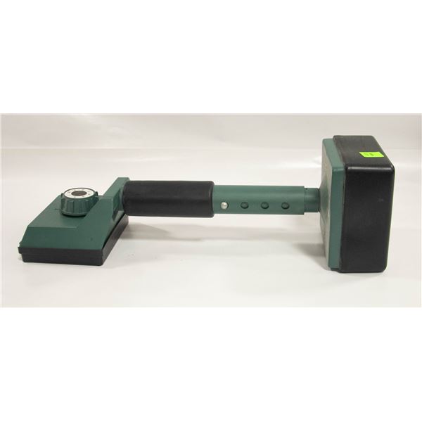 MULTI SETTING ADJUSTABLE CARPET KICKER