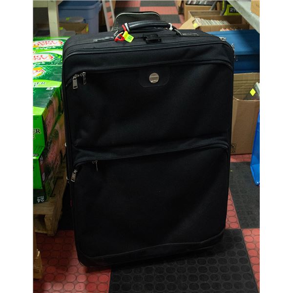 LARGE BLK TRAVEL SUITCASE