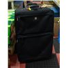 Image 1 : LARGE BLK TRAVEL SUITCASE