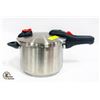 Image 1 : PRESSURE COOKER