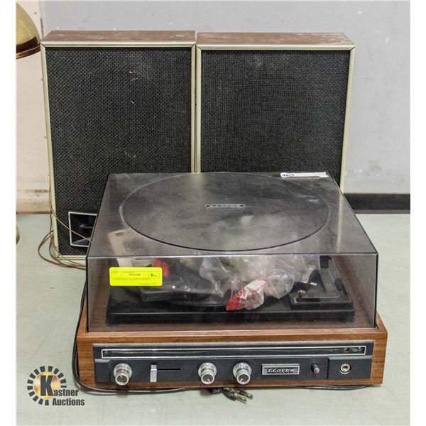 TURNTABLE LLOYDS STEREO