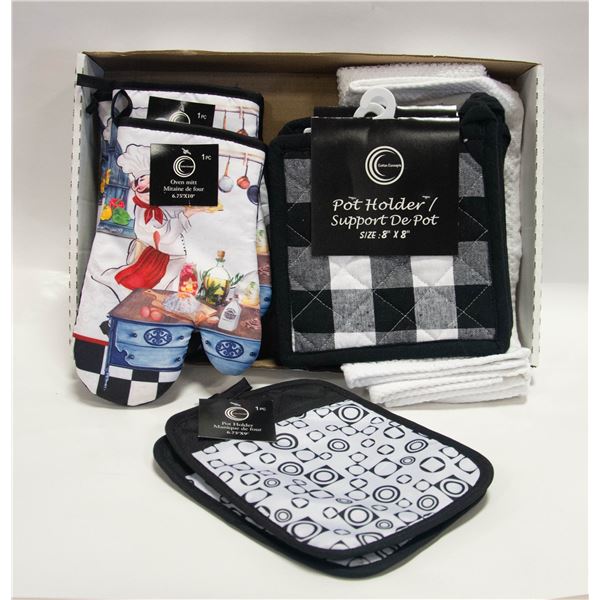 FLAT OF OVEN MITTS & POTHOLDERS DISH TOWELS