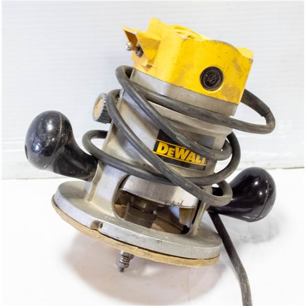 DEWALT DW610 ROUTER