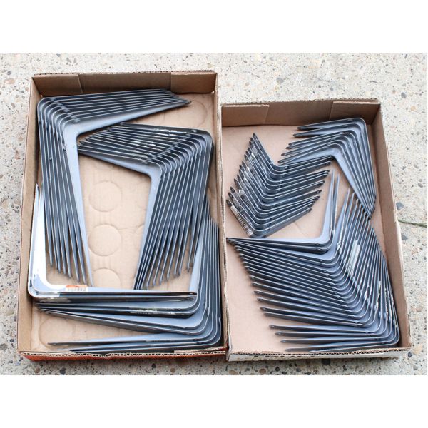 2 FLATS OF ASSORT. SHELVING BRACKETS