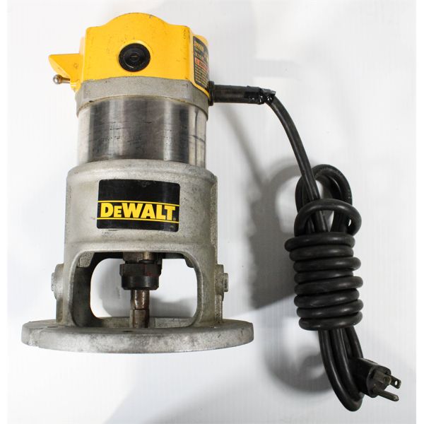 DEWALT DW610 ROUTER (TESTED)