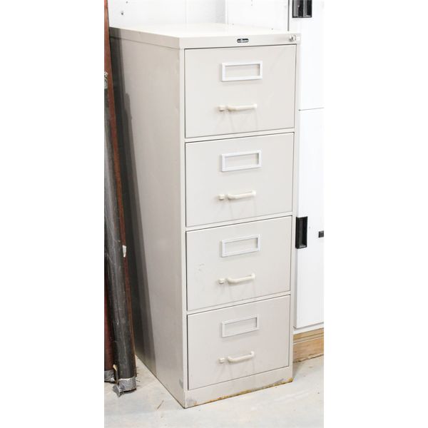 4 DRAWER METAL FILING CABINET W/ KEY