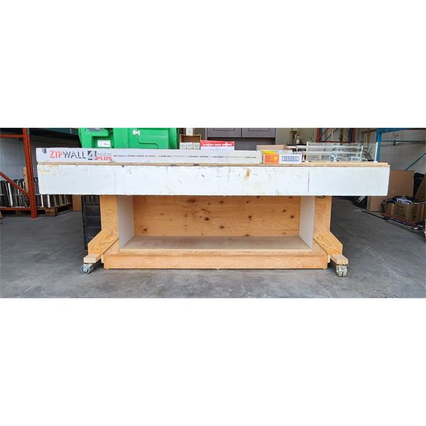 HEAVY DUTY WORK TABLE WITH STORAGE NOOK