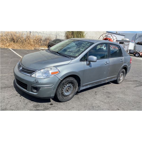 2011 Nissan Versa 1.8 S