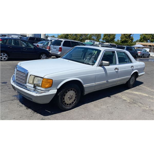1991 Mercedes-Benz 300-Class 300 SE