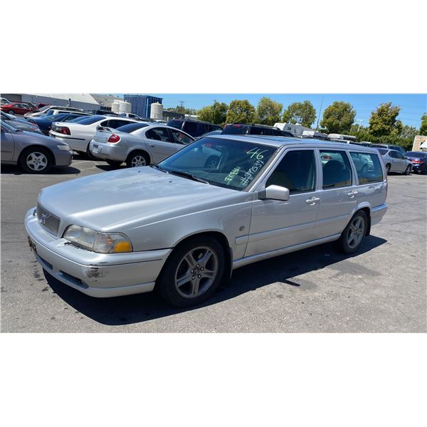 1999 Volvo V70 R
