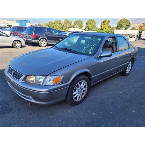 2001 Toyota Camry LE V6
