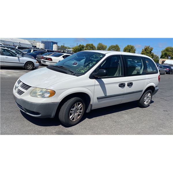 2005 Dodge Caravan SE