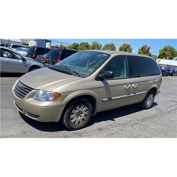 2006 Chrysler Town and Country