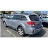 Image 3 : 2010 Subaru Outback 2.5i Premium