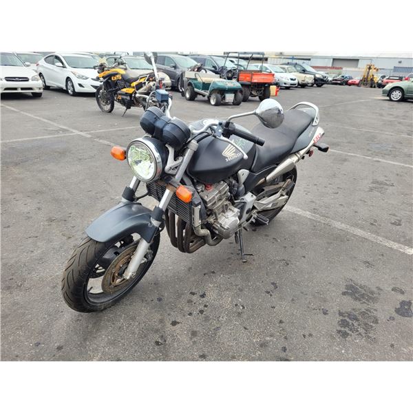 2002 HONDA 919