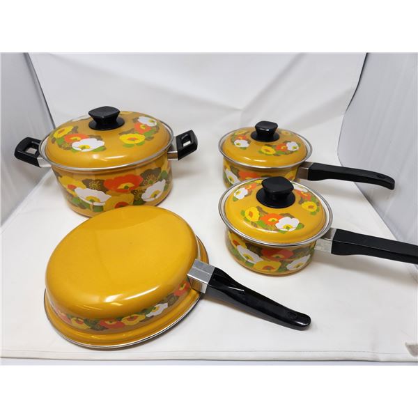 Vintage Cookware Set