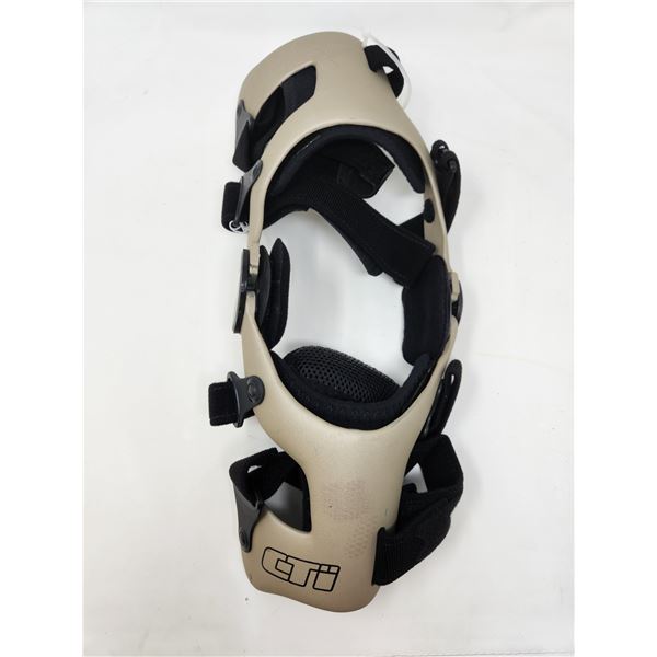 New CTI Ossur LG Right Knee Brace