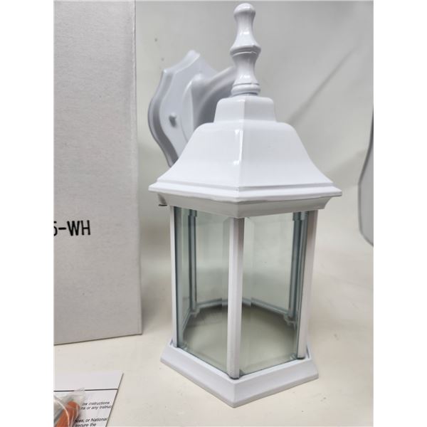 New Marquis Lantern Light