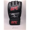 Image 1 : AL IAQUINTA SIGNED UFC FIGHT GLOVE