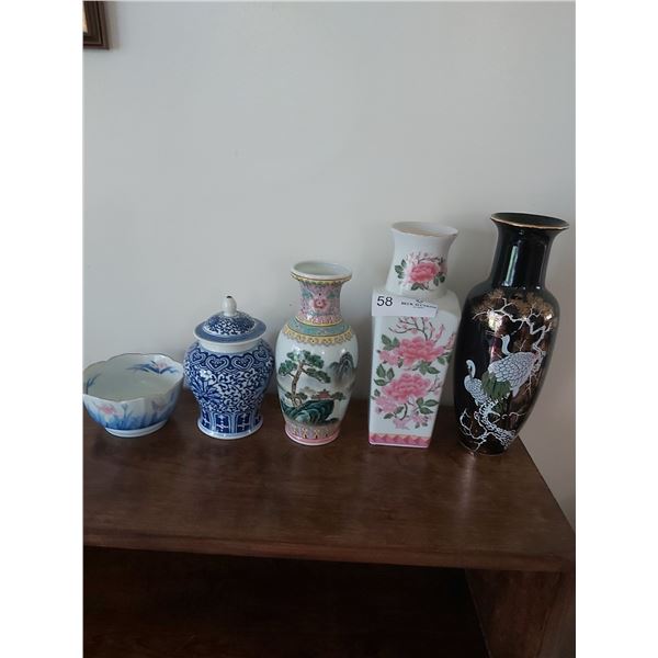 5 Pieces Oriental Pottery/Porcelain Pieces
