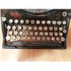 Image 6 : Underwood Antique Typewriter