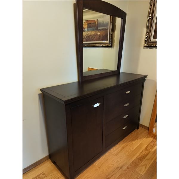 Wooden Dresser With Mirror