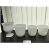 Image 1 : 4 Milk Glass Planters
