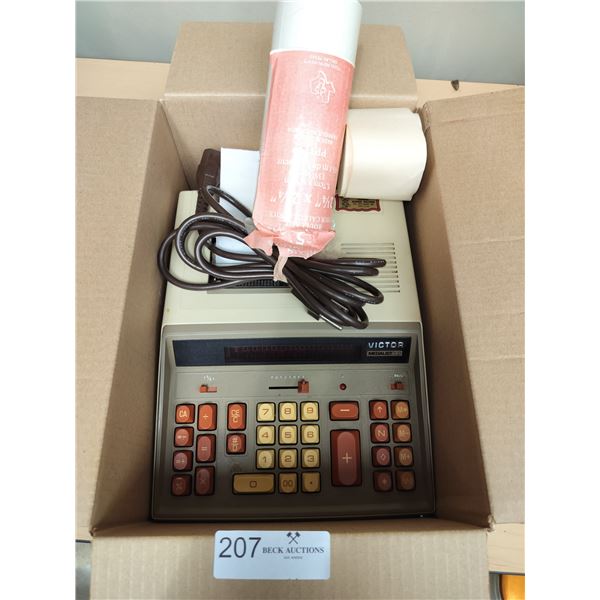 vintage Victor Medalist 332 Adding Machine