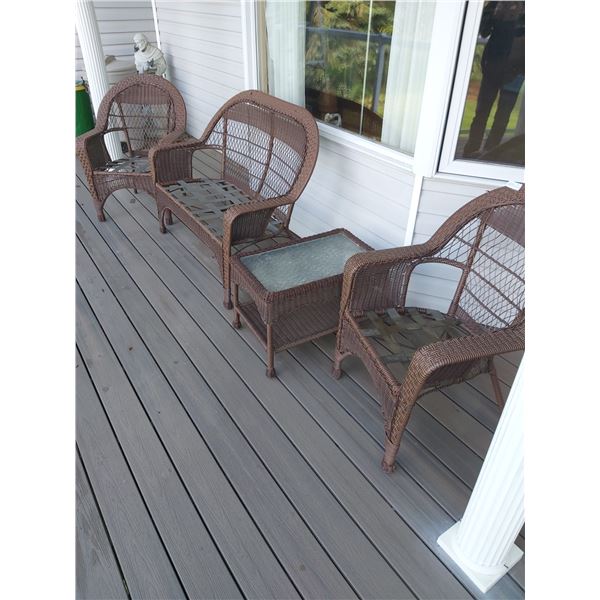 Plastic Wicker Lawn Furniture.  2 Chairs, Couch & Table (No Cushions)