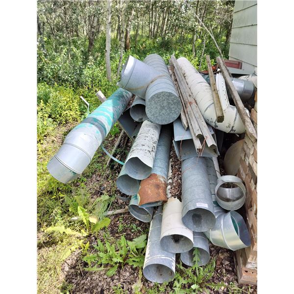 Assortment of Pipes & Ductwork