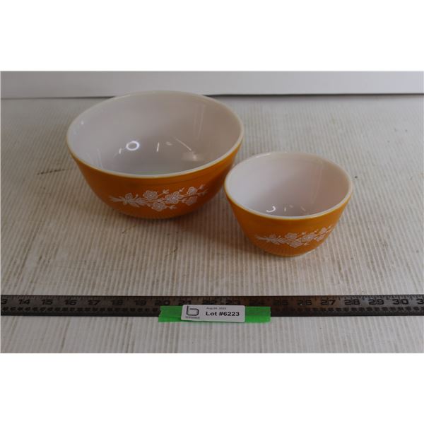 (2) Pyrex Butterfly Gold Bowls