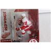 Image 2 : NHL Pavel Datsyuk #13 Detroit Red Wings Sealed Figurine