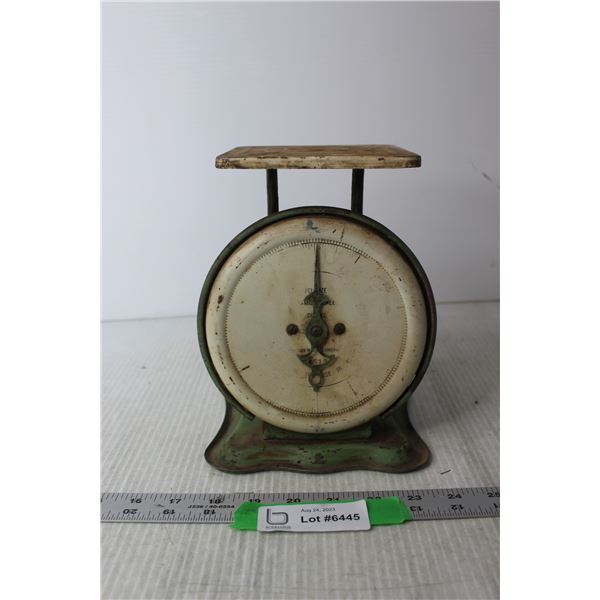 Vintage Kitchen Scale