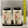 Image 2 : Tips Company Enameled Milk Glass Large Salt & Pepper Shaker Set with Original Metal Caddy (Rare)