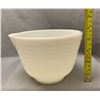 Image 2 : Pyrex Hamilton Beach Batter/Mixing Bowl with Spout