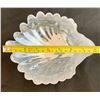 Image 2 : Mid-century Modern Art Glass 1960s Seashell Candy Dish Milky White