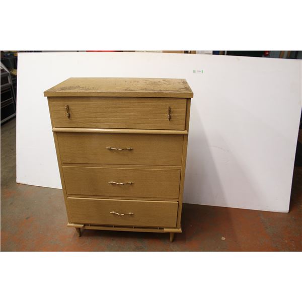 Mid-century Modern 4-Drawer Dresser (17" x 30" x 41"h) (Some Paint Wear)