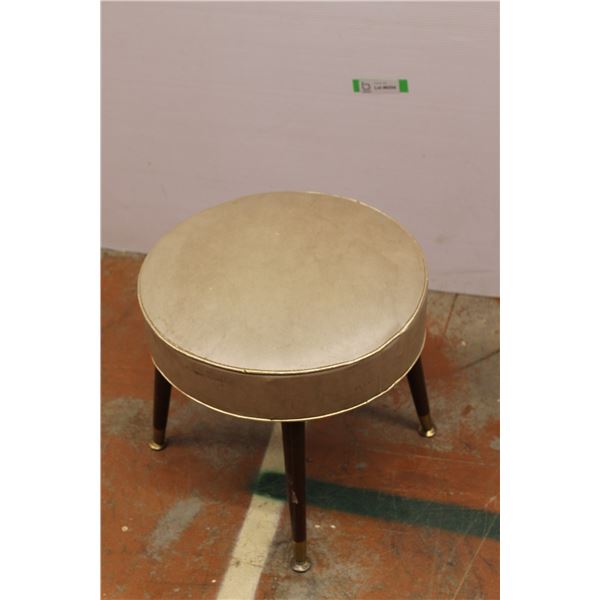 *Round Wooden Foot Stool - 14"h