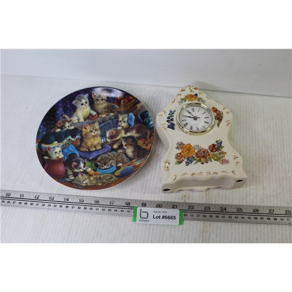 Frisky Business Kitten Plate - Ceramic Quartz Clock (needs battery)