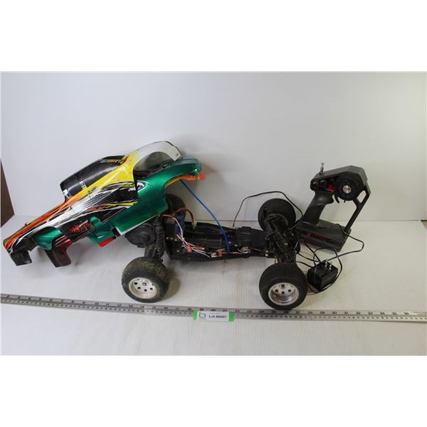 Traxxas RC w/Charger & Controller - 3 Skins - (working - needs a battery)