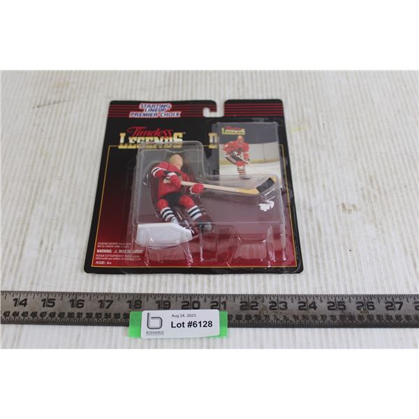 Timeless Legends Starting Lineup Chicago Blackhawks Bobby Hull Sealed NHL Figurine