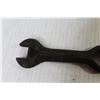 Image 2 : (2) Vintage M-H Wrenches