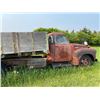 Image 2 : 1948-53 Chevrolet 5-Window Cab 1 Ton Truck (Off-Site Item)