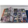 Image 1 : (2) Folders of Baseball Cards