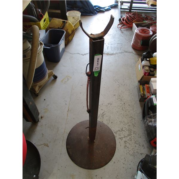 Metal Stand (37  Tall) (Offsite)