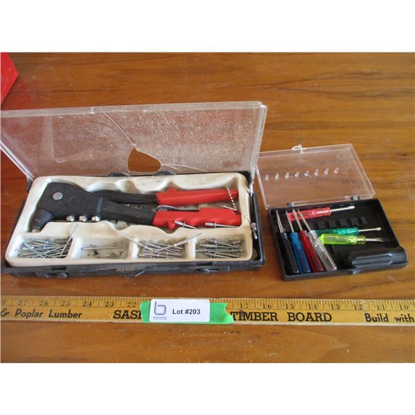 Mini Screw Driver Set with Pop Riveters 