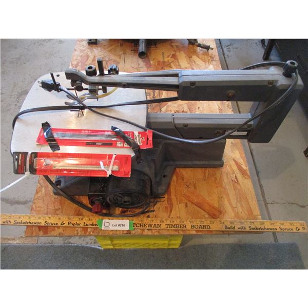 Mastercraft 16" Variable Speed Scroll Saw with Extra Blades (Offsite)